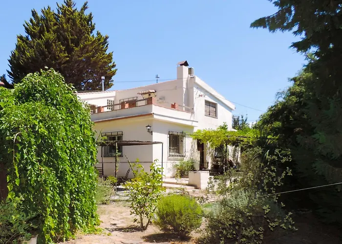 Casa Con Jardin Y Aparcamiento En Viznar, Junto A Granada